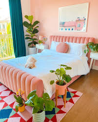 What carpet goes with burgundy painted walls? 16 Pink Bedrooms For Your Next Makeover