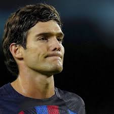 Marcos Alonso, entre el banquillo y un final amargo