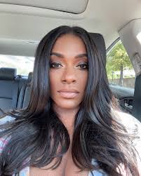 Lashanda Parker's Instagram, Twitter & Facebook