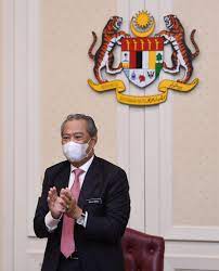 Sebaliknya kata perdana menteri, tan sri muhyiddin yassin, pkp akan dilaksanakan secara lebih bersasar mengikut kawasan atau lokaliti. Pm Thanks Malaysian Frontliners Over World Recognition In Fight Against Covid 19 Prime Minister S Office Of Malaysia