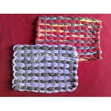 Oleh karena itu, keset microfiber sangat cocok diletakkan di depan kamar mandi, ruang tamu, ataupun pintu masuk saat hujan karena dapat mengeringkan kaki yang basah. Cara Membuat Keset Anyaman Sumbu Rasanya