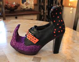 It´s a very good souvenir for you halloween party because it´s very. Living Room Furniture Diy Witch S Shoes