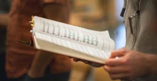 10 Palm Sunday Hymns To Start Holy Week