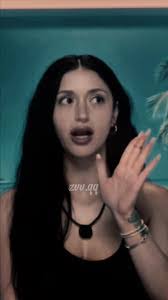 Leah Cornett's Instagram, Twitter & Facebook