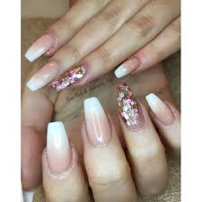 Y cada vez tiene más adeptos. Prohesion Sculpted Baby Boomer Acrylics With Encapsulated Dots In Rose Gold Unas Encapsuladas Unas De Gel Brillantes Unas Postizas De Gel