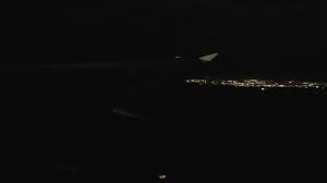En promedio,* las salidas por la mañana son un 2% más caras que por la noche. Despegando Del Aeropuerto El Dorado En Noche De Luna Llena Vuelo Avianca Youtube