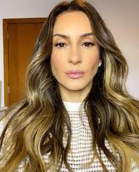 Claudia tisamenis, sister of … Claudia Leitte Pede Desculpas Por Resposta Evasiva Sobre Indignacao Quero Me Redimir Zoeira Diario Do Nordeste