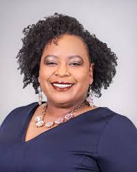 Laura Walker's Instagram, Twitter & Facebook