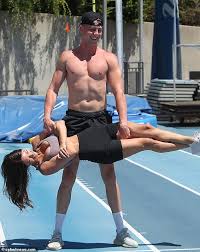 Cast member francesca farago even mentions being vegan several times. Too Hot To Handle Stars Francesca Farago And Harry Jowsey Enjoy A Very Steamy Work Out Session Daily Mail Online