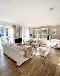 Esszimmer wandgestaltung einrichten ideen landhaus mit landhausstil. Landhausstil So Holst Du Ihn Dir Nach Hause