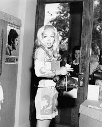 Ask us a question about this album. Patty Pravo Vintage 1960s 60s Black And White Decades Of Fashion European Girls I Love Girls