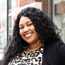 Nina Tobin's Instagram, Twitter & Facebook