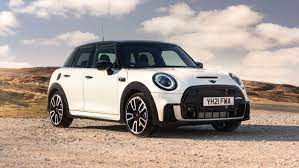 Mini hatch cooper s iii (f55/f56) рестайлинг 2. Mini Hatch Review 2021 Top Gear