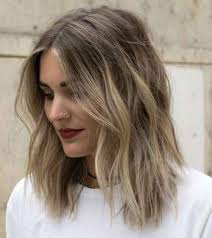 If you like to spend less than 10 minutes on hair and makeup when getting ready, there are plenty of solutions for. 55 Best Short Hairstyles For Wavy Hair Fashion 2d