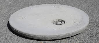 Da staunst du der gullydeckel heißt eigentlich kanaldeckel lvz. Schachtdeckel Creabeton Baustoff Ag