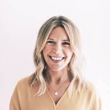 Lauren Durr's Instagram, Twitter & Facebook