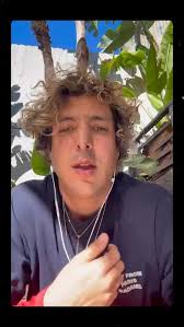 Una Vida Por Otra” es un podcast periodístico sobre la historia de un  crimen, que quizás nunca sucedió. Escucha este trabajo de investigación en  la voz de Matthew Bremner y Lydia Cacho.