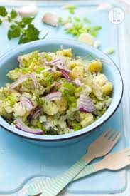Ten Przepis Na Salatke Ziemniaczana Bije Wszelkie Rekordy Popularnosci Na Wszystkich Imprezach Grillowych Salat Healthy Recipes Cooking Recipes Healthy Eating
