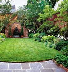 Mini Lawn And Garden Inside A Small Walled Area Small Backyard Landscaping Backyard Landscaping Backyard Garden Design