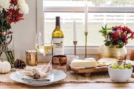 Thanksgiving Dinner Table In A Small Space 5 Decor Tips Dinner Table Setting Thanksgiving Dinner Table Decorations Thanksgiving Table Decorations