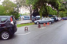 Kerepek, pewangi kereta, tissue, sabun, ubat gigi, rempah ratus. Jpj Perbuatan Chup Parking Dengan Kon Objek Lain Boleh Didenda Hingga Rm2k Atau Penjara