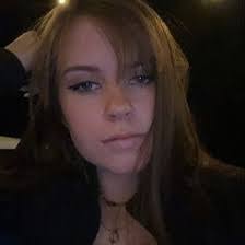 Phoebe Tracy's Instagram, Twitter & Facebook