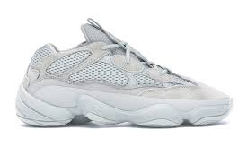 Yeezy day is almost here. Tqvaer5rjsmg9m