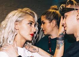 Однако, как оказалось, в детстве настя была совершенно милым ребенком кукольной внешности. Anastasiya Ivleeva Biografiya Informaciya Lichnaya Zhizn Foto Video