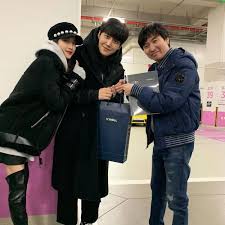 He began his career on stage and appeared in numerous plays before making his screen debut in 2017 with good manager. 10 Potret Reuni Moon Ga Young Kim Seon Ho Di Find Me In Your Memory