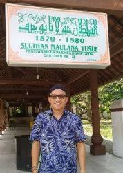 Rumus keliling persegi = 4 x s (s adalah sisi). Makam Syekh Yusuf Di Banten Berangka 1570 1580 Di Makassar Lahir 1626 Halaman All Tribun Timur