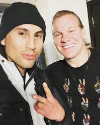 Robert Falling's Instagram, Twitter & Facebook