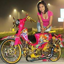 Misalnya, salah satu pelanggan bengkel modifikasi street art custom mempercayakan pengerjaan honda grand tahun 1997. Honda Astrea Grand Modifikasi C70 Pecinta Dunia Otomotif