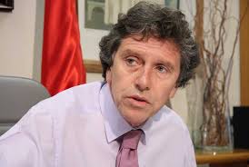 Hasta la casa del senador alberto espina llegó la directiva de la juventud rn en compañía de dirigentes jóvenes, con el objetivo de analizar junto al parlamentario los objetivos de la juventud para los siguientes dos años. Resena Biografica Alberto Espina Otero Resenas Biograficas Historia Politica Biblioteca Del Congreso Nacional De Chile