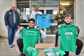 Lernbüro allgemeines zum lernbüro „guter unterricht ist ein unterricht, in dem mehr gelernt als gelehrt wird. (franz e. Trikotspende Fur Die Fussball Ag Der Gesamtschule Neviges Velbert