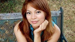 Sharon Navarrete's Instagram, Twitter & Facebook