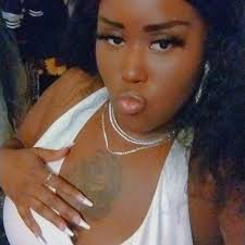 Ola'sha🌻🌚🦋 (@retrosmything) • Instagram photos and videos