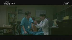 4th update during the hiatus january 15, 2021 in hospital playlist. Hospital Playlist 2 Episode 4 Dramabeans Korean Drama Recaps