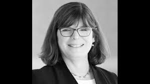 Joanne Kohn's Instagram, Twitter & Facebook