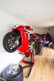 Although they are great places to keep lawnmowers, lawn chemicals, and other gardening tools, some are large enough to keep seasonal items that you do not currently have a use for. 1199 Ijac Motorcycle Lift Ducati Forum