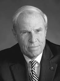 Everett Harmon's Instagram, Twitter & Facebook