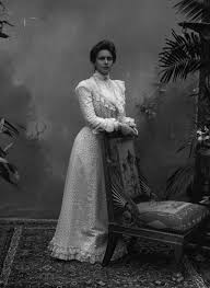 He was originally a prince of greece and denmark Princess Alice Of Battenberg The Incredible True Story Of Prince Philip S Mother Usa El Pais In English
