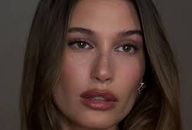 She prioritizes quality, ensuring Lydia Kask consistently delivers  excellent work..mix"