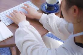 インターネットカフェのロイヤリティフリーのイラスト／ベクター画像が44点利用可能です。 漫画喫茶 や オープンカフェ で検索すれば、さらに多くの本格画像が見つかります。 ãƒãƒƒãƒˆã‚«ãƒ•ã‚§ã®å†™çœŸç´ æ å†™çœŸç´ æãªã‚‰ å†™çœŸac ç„¡æ–™ ãƒ•ãƒªãƒ¼ ãƒ€ã‚¦ãƒ³ãƒ­ãƒ¼ãƒ‰ok