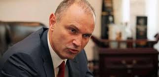 Íčko, Íčko, Bůh se dívá. Erik Best do zadržení exministra zamotal i Babiše 