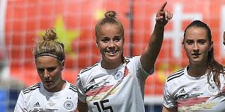 14.05.2021 15:34 // euro 2020. Muhsamer Wm Auftakt Gwinn Schiesst Dfb Frauen Zum 1 0 Sieg Gegen China Kolnische Rundschau