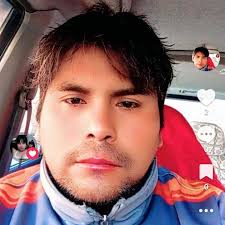 😁¡Deshazte de las manchas y los dientes amarillentos con la pasta dental  en pastillas!✨ 🌿Con ingredientes ecológicos y resultados visibles en tan  solo 2-4 semanas, tendrás dientes más blancos y un aliento