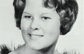 Tom Collum's Instagram, Twitter & Facebook