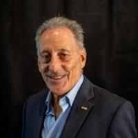 50+ "Warren (h)" profiles