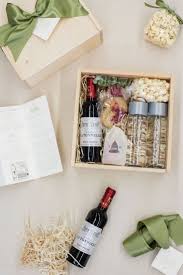 Wedding Welcome Gifts Wooden Gift Boxes Filled With Wine Treats And Weekend Itinerary Welcome Guests Wedding Welcome Gifts Welcome Gifts Wedding Gift Boxes