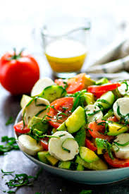 12 Salades Parfaites Pour Accompagner Un Barbecue Salade Pour Barbecue Recettes De Cuisine Accompagnement Barbecue